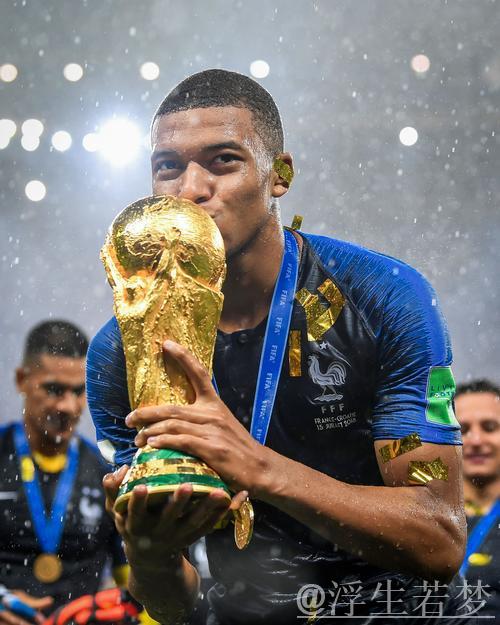 姆巴佩闪耀全场 法国队勇夺季军