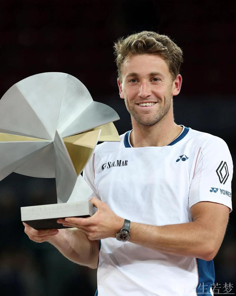 鲁德挺进马德里大师赛决赛，裁判争议引热议